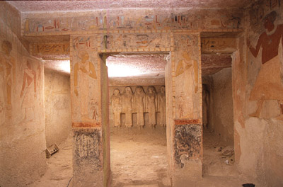 Subterranean chapel of Meresankh III, looking north. April 1999.
